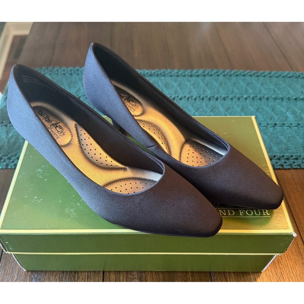 Coach and Four CF Judith Black Fabric Kitten Heel Pumps Pointed Toe Shoes 7